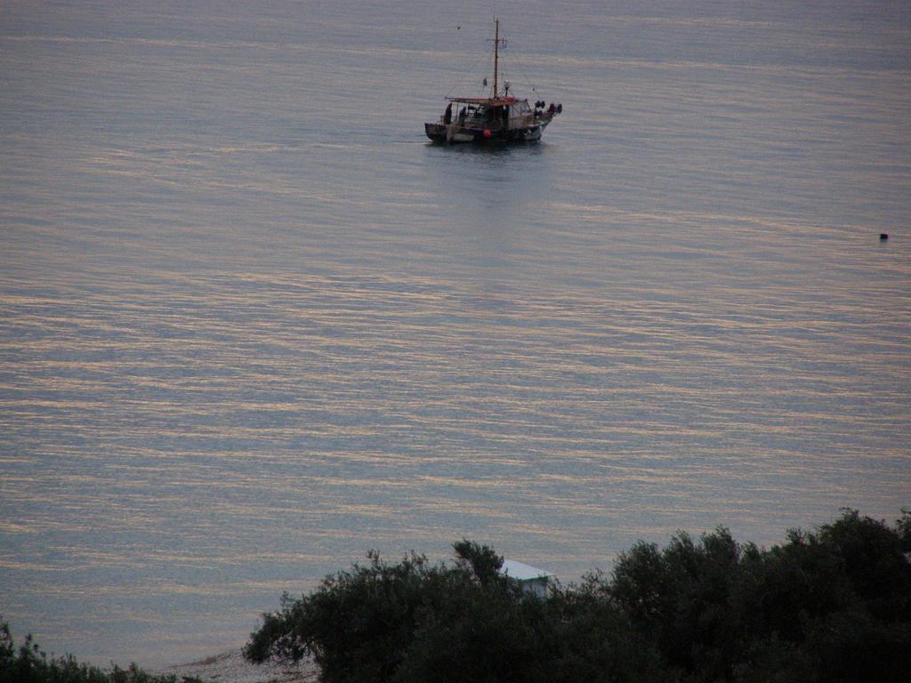 Emilios See View Apartment *